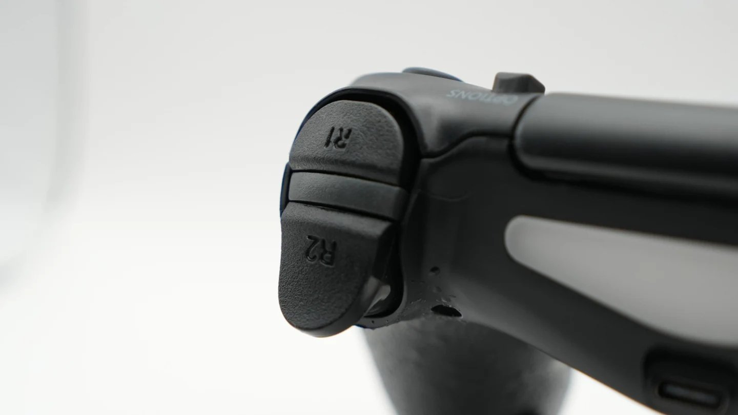Axion trigger and bumper detail