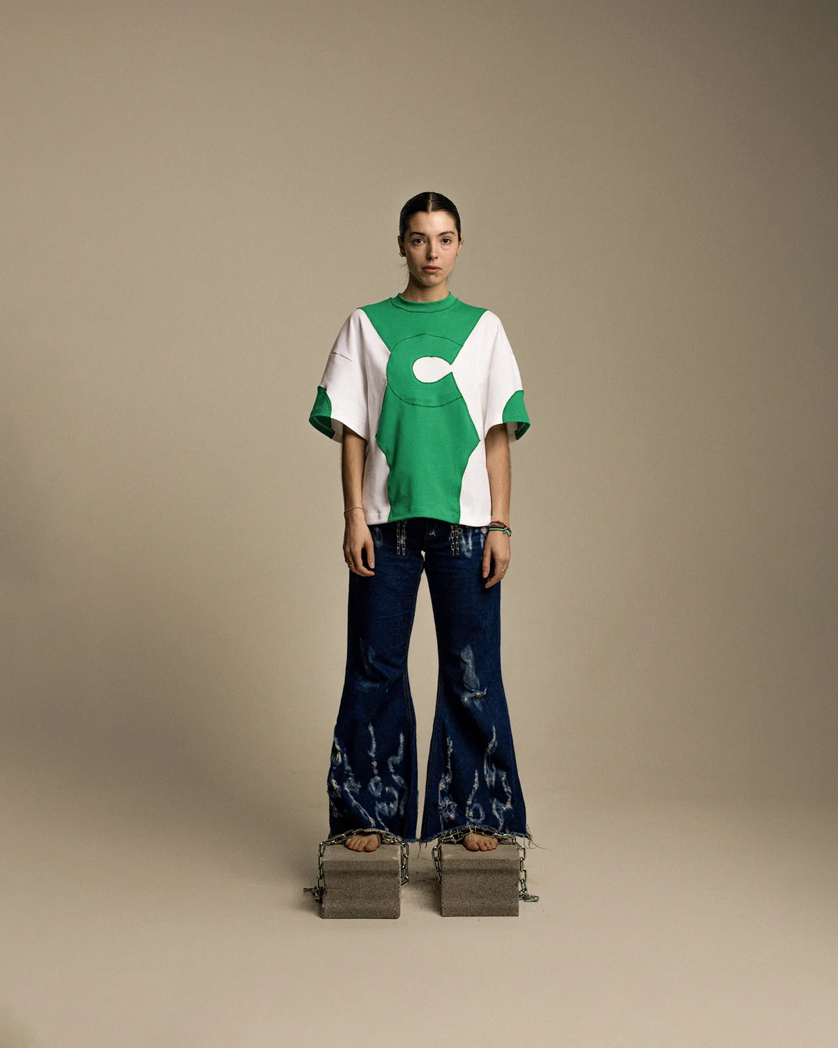 Green and white shirt with collection denim